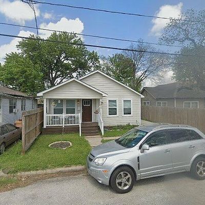 809 E 32 Nd 1/2 St, Houston, TX 77022