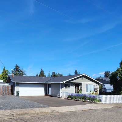 810 Dogwood St, Sweet Home, OR 97386