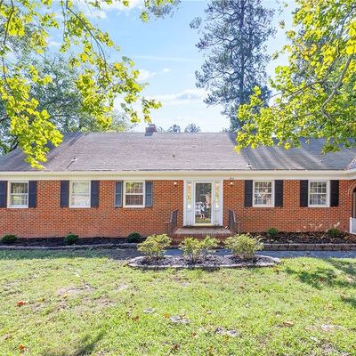 811 Forestview Dr, Colonial Heights, VA 23834