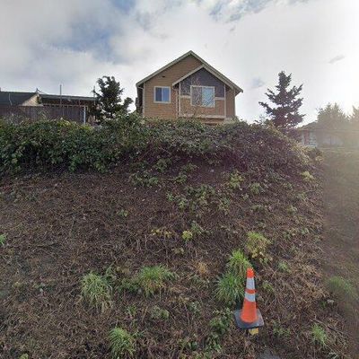 8136 22 Nd Ave Sw, Seattle, WA 98106