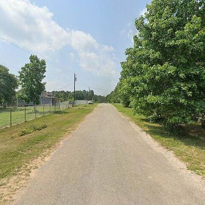 Brittany Ln, Cleveland, TX 77328