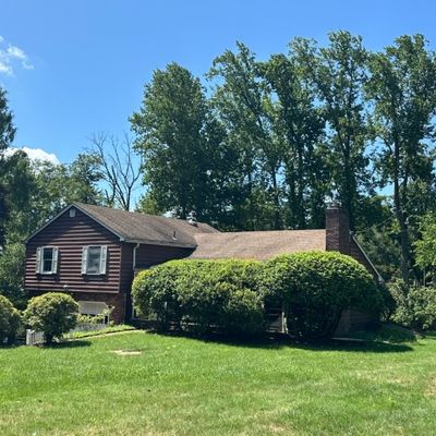 1 Springtown Rd, Whitehouse Station, NJ 08889