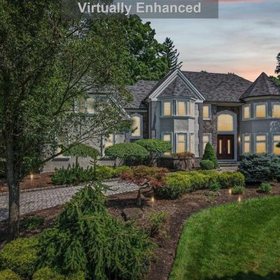 1 Strawberry Ln, Upper Saddle River, NJ 07458