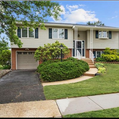 1 Tralee Rd, Hazlet, NJ 07730