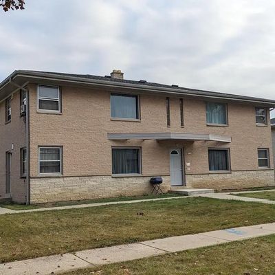 9226 W Birch Ave, Milwaukee, WI 53225