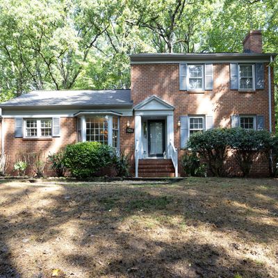 924 Lystra Ln, Chapel Hill, NC 27517