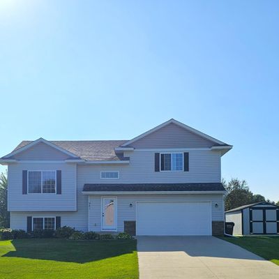 941 Cedar Ave N, Maple Lake, MN 55358