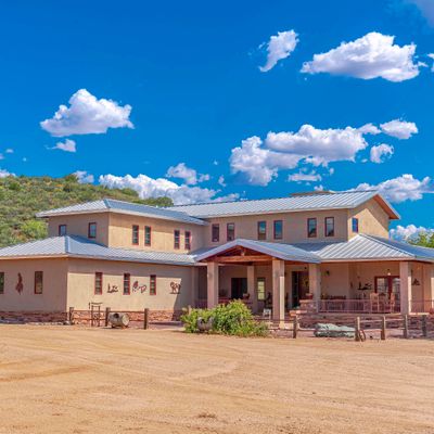 10595 S State Route 69, Mayer, AZ 86333