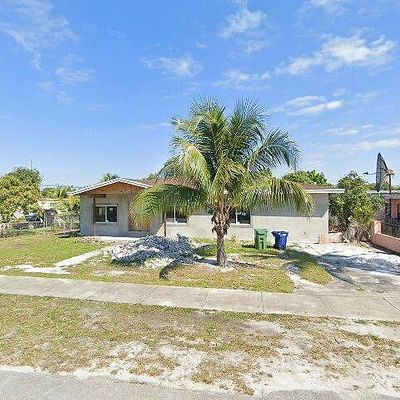 1061 Nw 142 Nd St, Miami, FL 33168