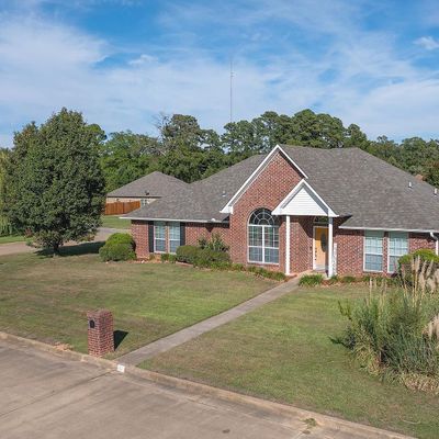 107 Corley Cir, Wake Village, TX 75501