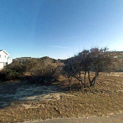 107 Sanderlin Ln, Kitty Hawk, NC 27949