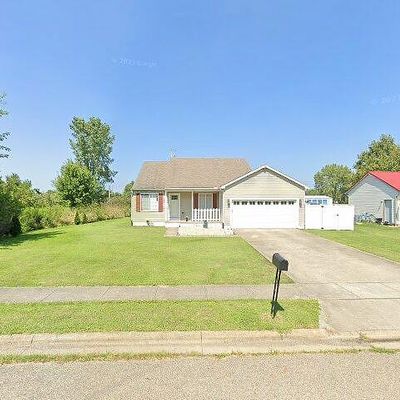 109 Christopher Dr, Hebron, OH 43025