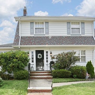 110 Hamilton Ave, Hasbrouck Heights, NJ 07604