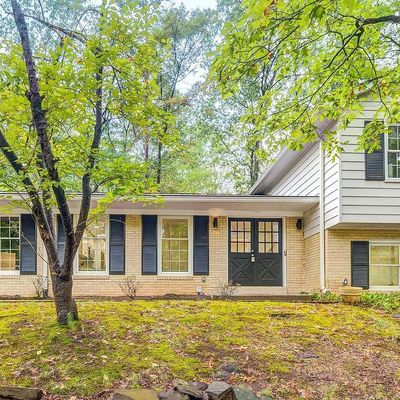 11220 Hunting Horn Ln, Reston, VA 20191