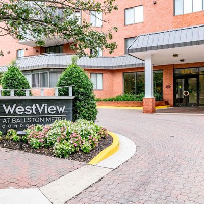 1001 N Vermont St N #613, Arlington, VA 22201