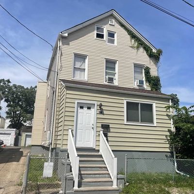 1009 Laura St, Elizabeth, NJ 07201