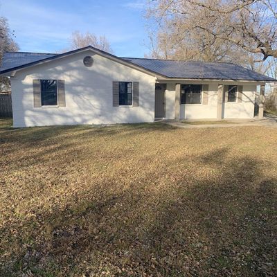 1211 E First St, Belzoni, MS 39038