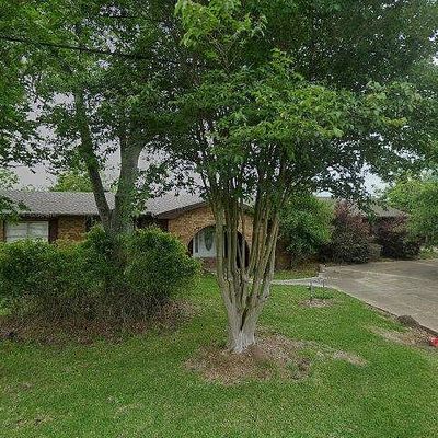 1235 Susan St, Sulphur, LA 70665