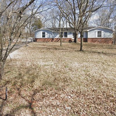 124 Forest Retreat Rd, Hendersonville, TN 37075