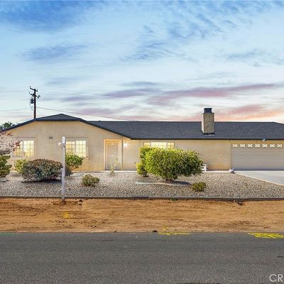 12548 Running Deer Rd, Apple Valley, CA 92308