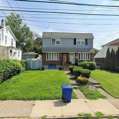 127 Barker Ave, Sharon Hill, PA 19079