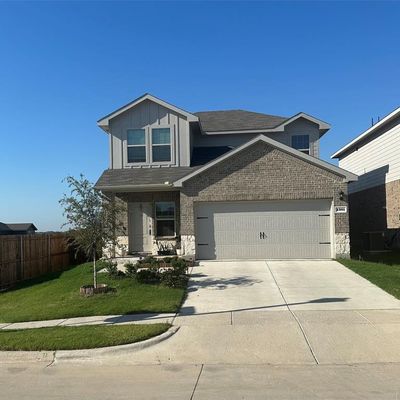 1301 Draper Ln, Forney, TX 75126