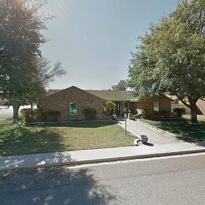 1301 Live Oak Ln, Andrews, TX 79714