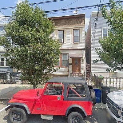 1304 9 Th St, North Bergen, NJ 07047