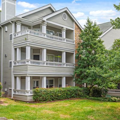 13058 Autumn Woods Way #101, Fairfax, VA 22033