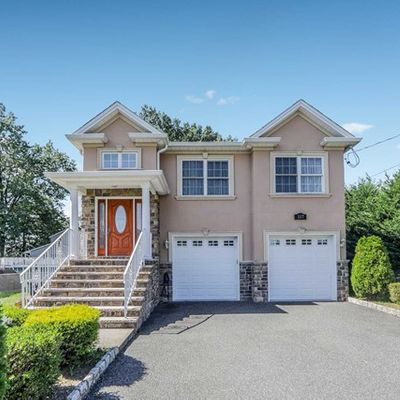 117 Fournier Crescent, Elmwood Park, NJ 07407