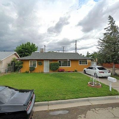 1187 Geary Ave, Sanger, CA 93657