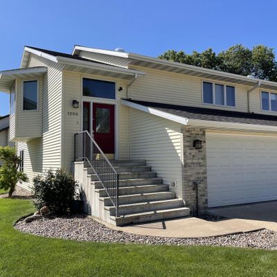 1206 Bennett St, La Crosse, WI 54601