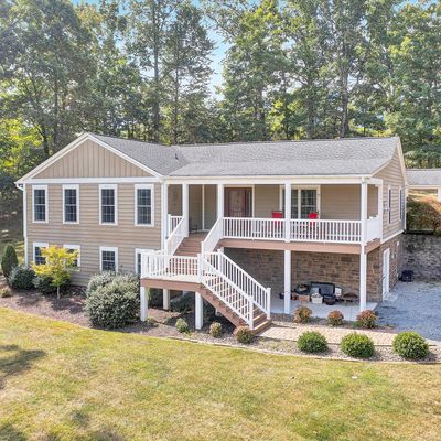 1208 Flaming Arrow Rd, Blue Ridge, VA 24064