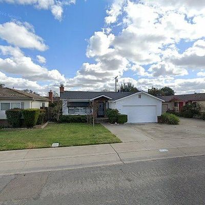 1208 Glenhurst Dr, Lodi, CA 95240