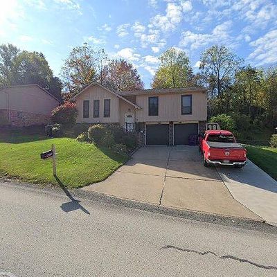 1475 Greendale Dr, Pittsburgh, PA 15239