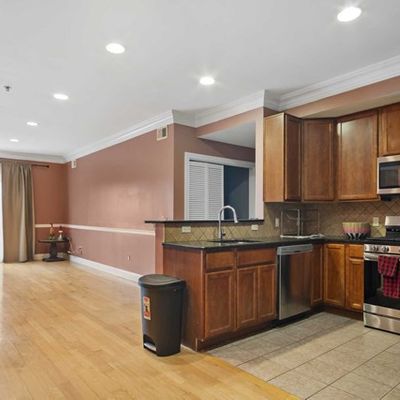 15 19 Tichenor Lane #404, Newark, NJ 07114