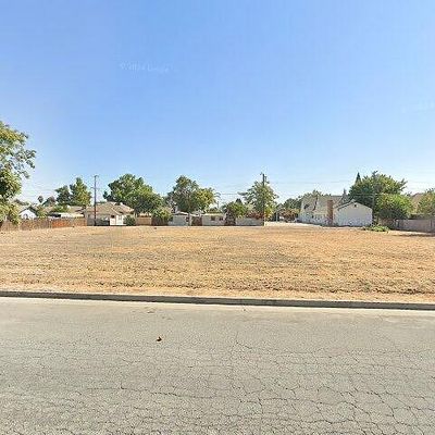 134 N G St, Tulare, CA 93274