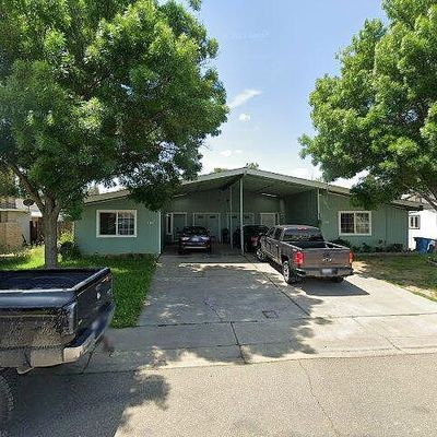 1340 Val Dr, Marysville, CA 95901