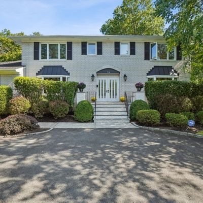 14 Canoe Brook Dr, Livingston, NJ 07039