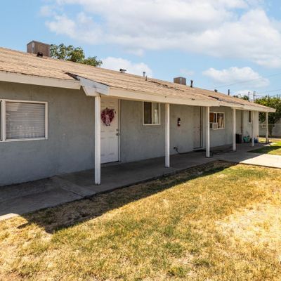 1401 Yosemite Dr, Bakersfield, CA 93308