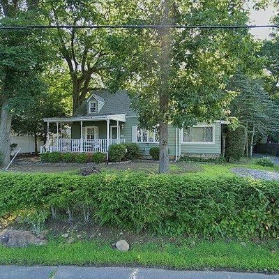 170 Travis Dr, Bridgeport, CT 06606