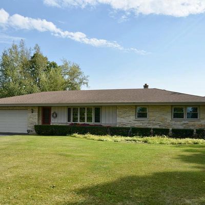 17345 W Beres Rd, New Berlin, WI 53146