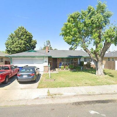 1735 Bette St, Merced, CA 95341