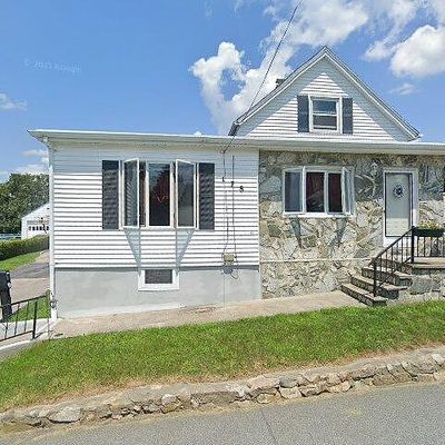 178 Hooper St, Tiverton, RI 02878