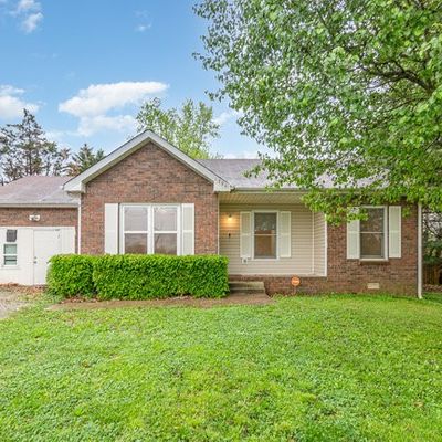 1794 Crestview Dr, Clarksville, TN 37042