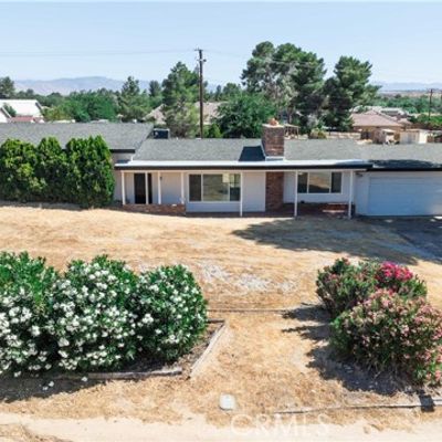 17965 Symeron Rd, Apple Valley, CA 92307