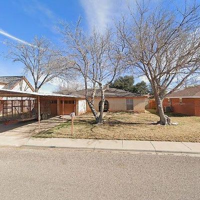 1807 Castle Gap St, Crane, TX 79731