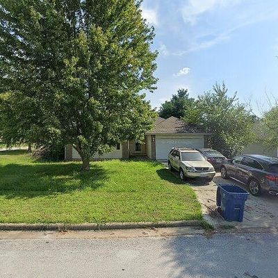 1818 E Summit St, Republic, MO 65738