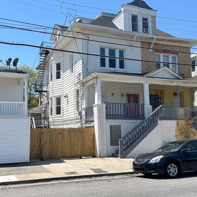 16 Iowa Avenue, Atlantic City, NJ 08400