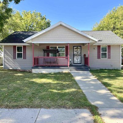 16 S Hickory St, Fond Du Lac, WI 54935